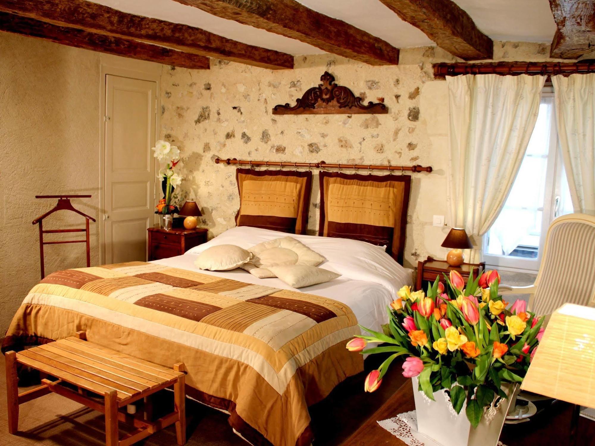 Logis Auberge Le Colombien - Hotel Et Restaurant Villandry Exterior foto