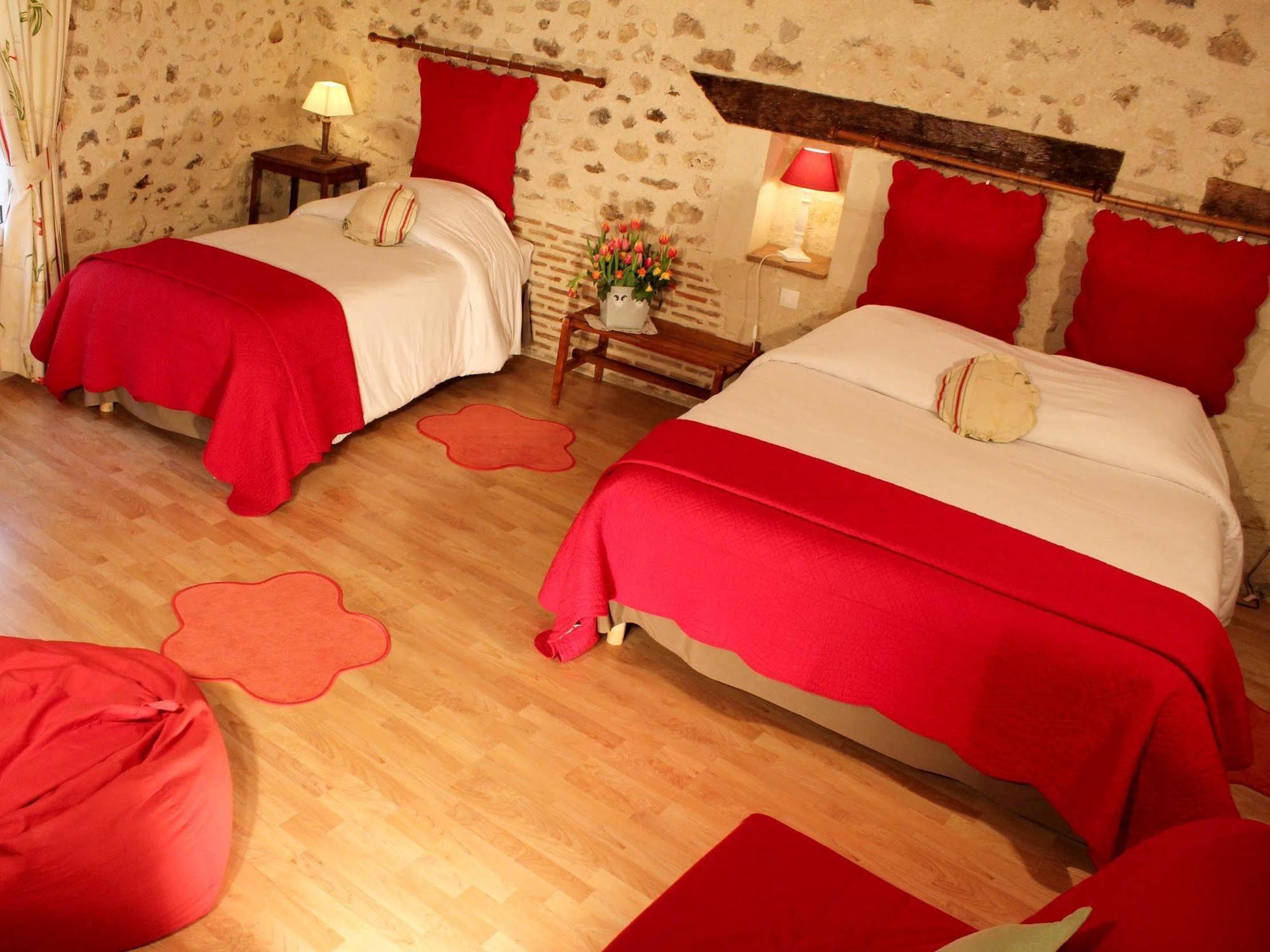 Logis Auberge Le Colombien - Hotel Et Restaurant Villandry Exterior foto